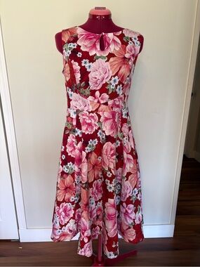 Hearts & Roses London Red Floral Sleeveless Fit & Flare Dress